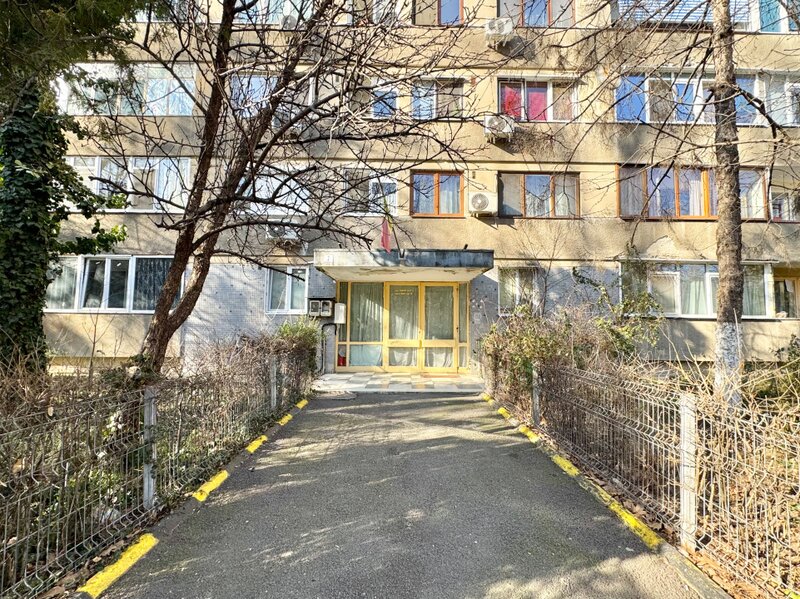 Favorit  Apartament Premium, Complet Renovat 1 Minut Metrou Favorit  0% Comision